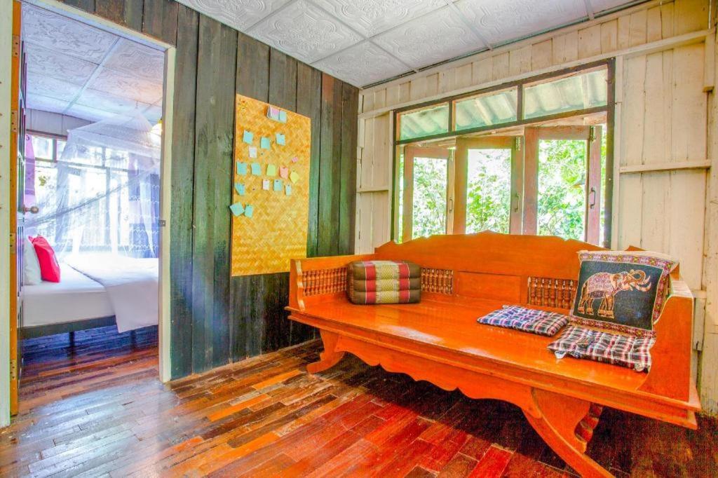 Hotel Oyo 1155 Bikers House And Enduro Tours Chiang Mai Extérieur photo